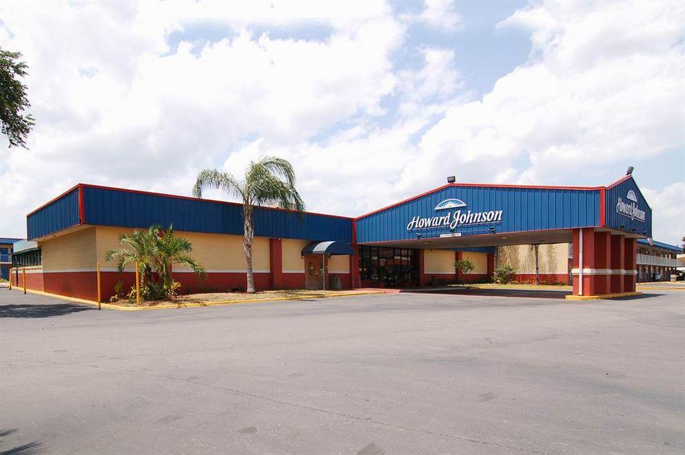 Holiday Inn Express & Suites - Tampa East - Ybor City By Ihg Exterior foto